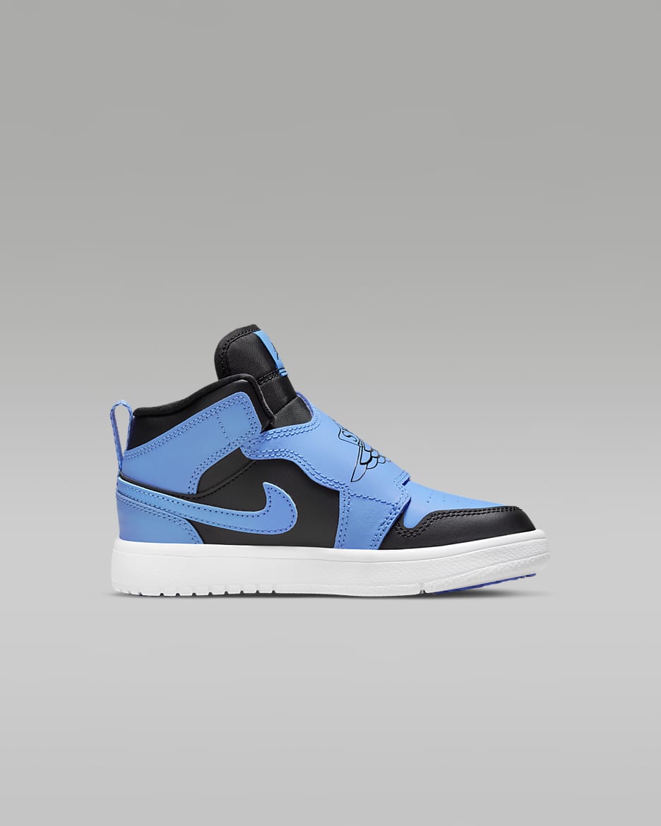 Sky Jordan 1 Younger Kids Shoe. Nike CA